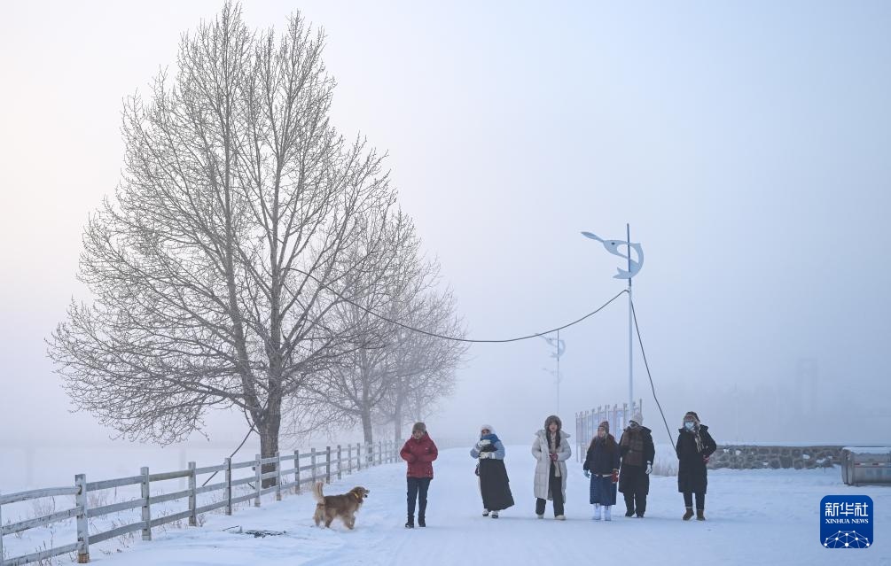 “中国冷极”根河市迎来零下45摄氏度极寒天气