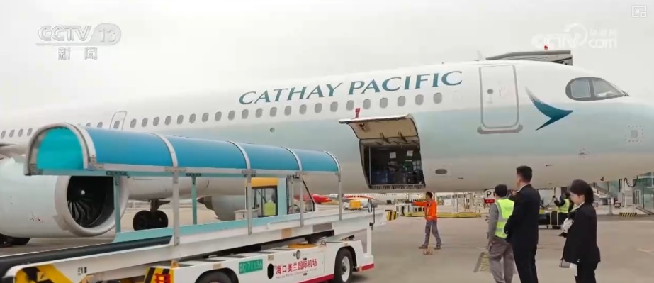 封关首周新观察·11亿元、16.5万人次、77.5万件 火热数据映射市场兴、消费热