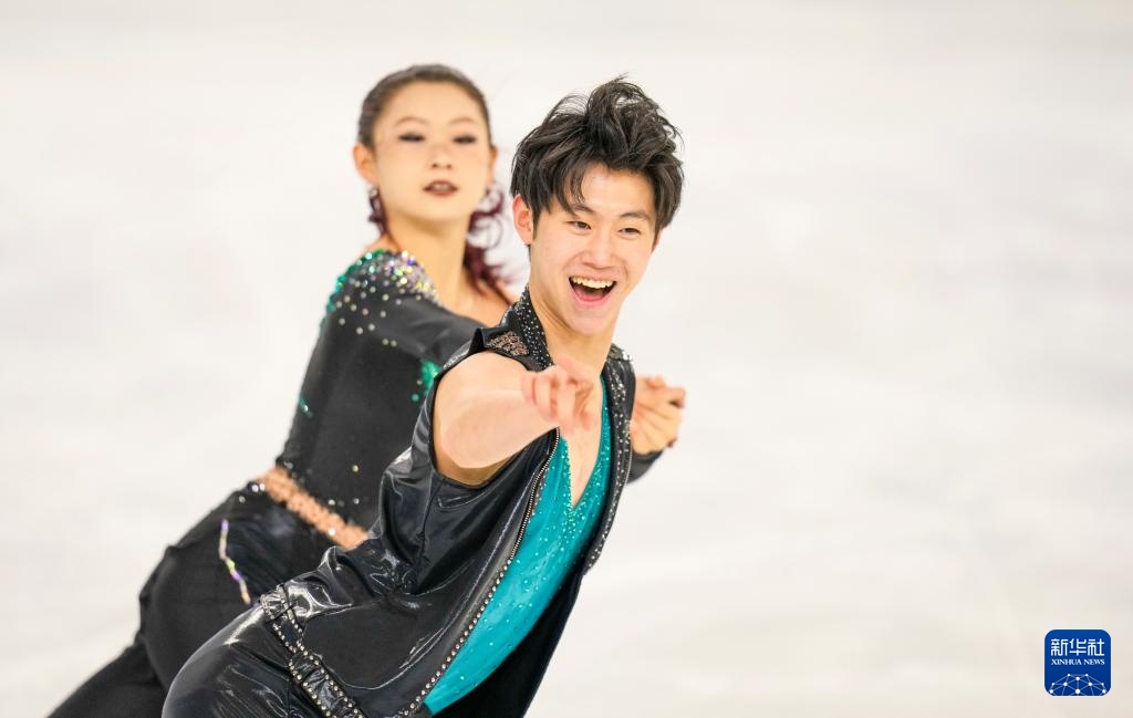 全国花样滑冰锦标赛：冰舞韵律舞赛况