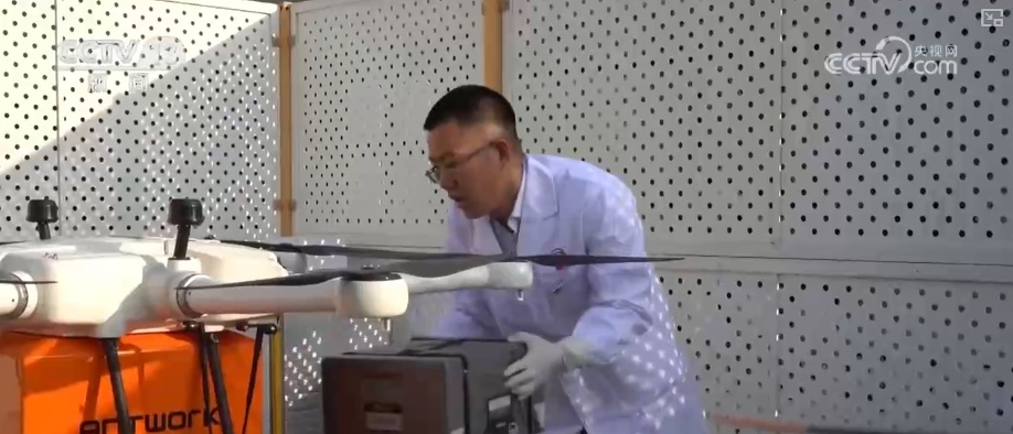 “低空生命线”成功首飞 医疗应急保障迈入“空地一体”新阶段