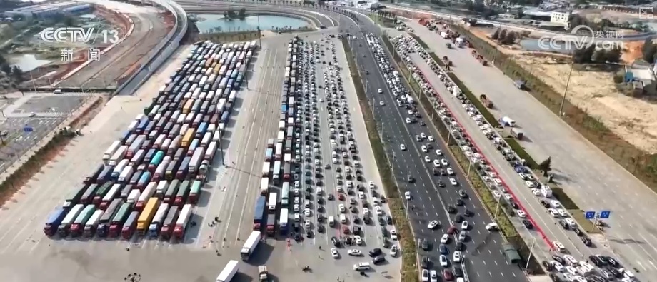 封关首周新观察·11亿元、16.5万人次、77.5万件 火热数据映射市场兴、消费热