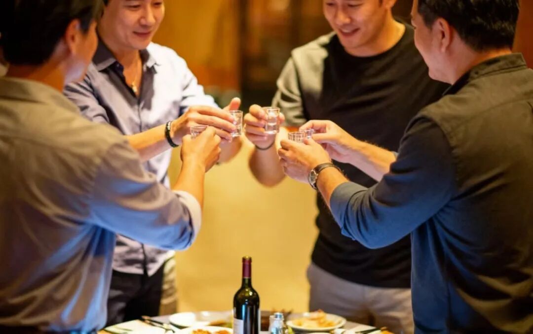 服用头孢超72小时就能饮酒？致命误区！出现这3种信号警惕中毒反应