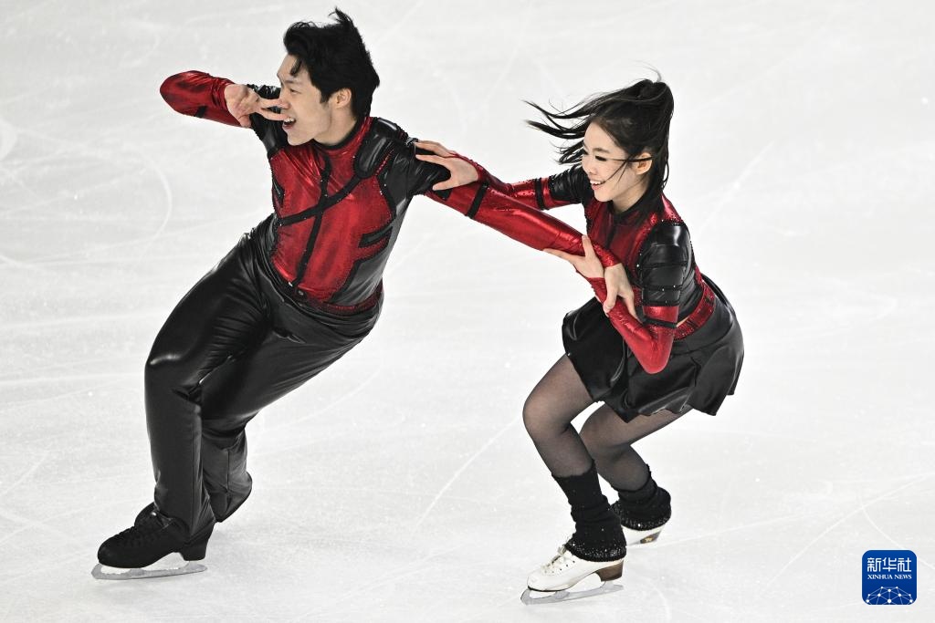 全国花样滑冰锦标赛：冰舞韵律舞赛况