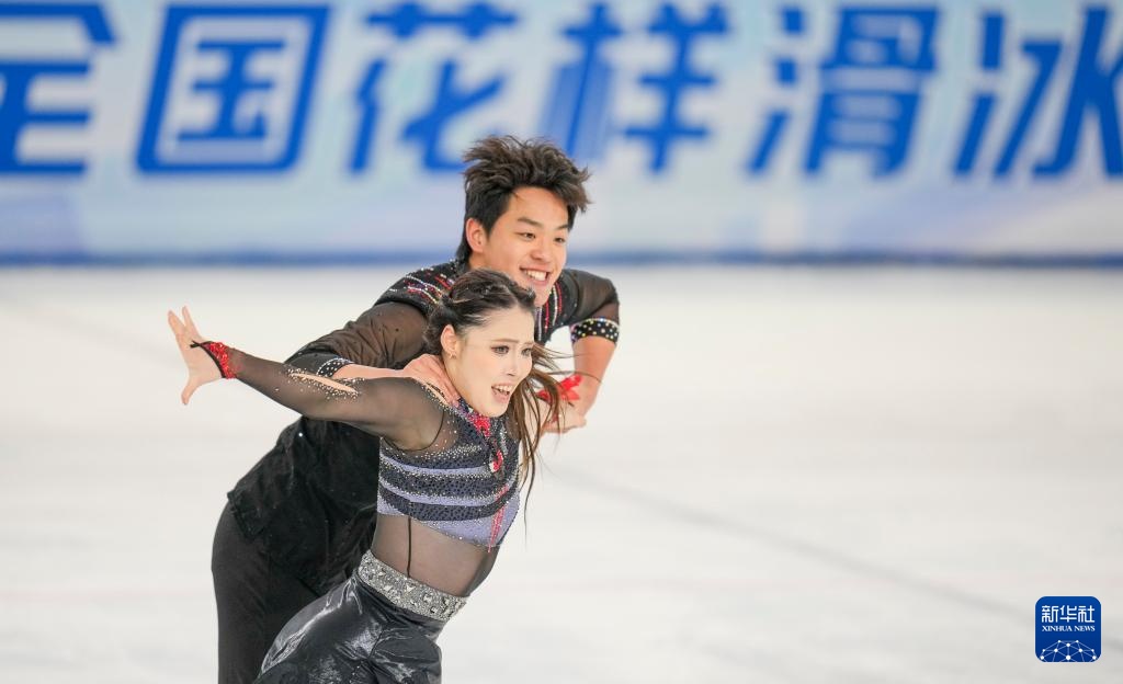 全国花样滑冰锦标赛：冰舞韵律舞赛况