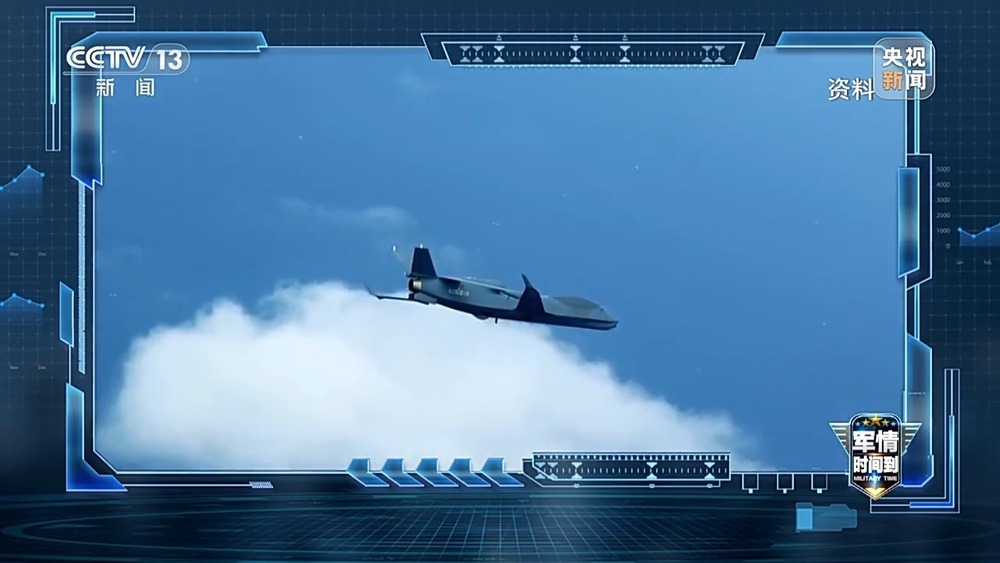 军情时间到丨回顾2025年中国海军、空军、火箭军的重器硬核突破