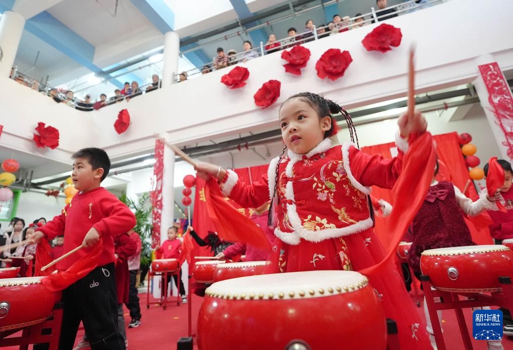 非遗传承 萌宝迎新年