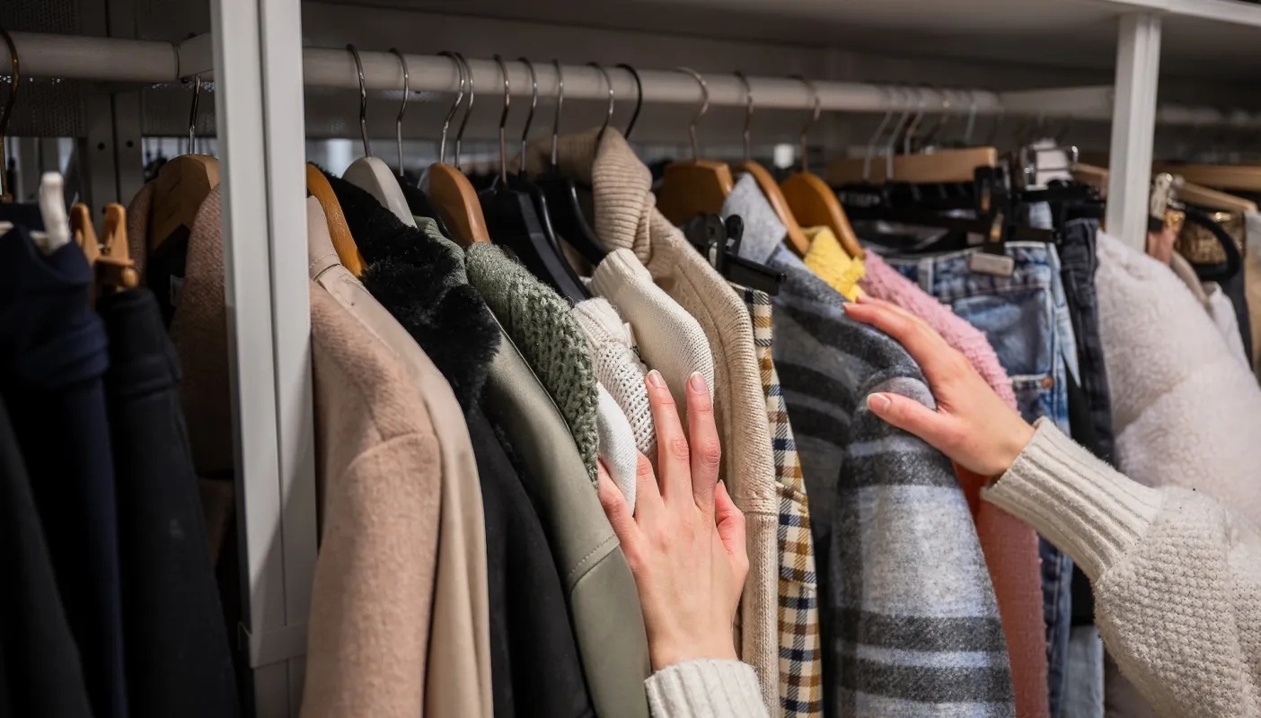 担忧物价和经济前景 更多美国人走进二手商店