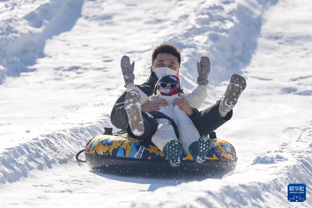 鸟巢冰雪欢乐多