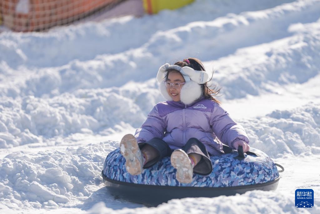 鸟巢冰雪欢乐多