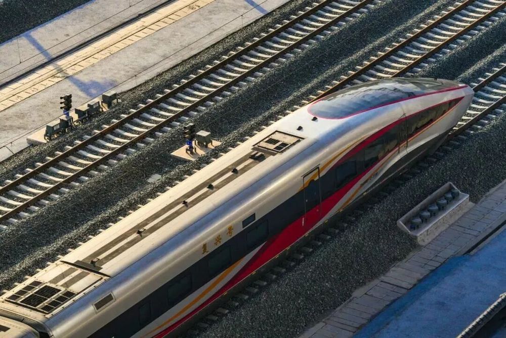 走！坐高铁，到延安去！