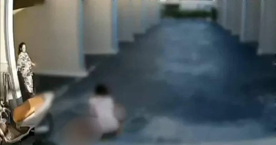 泰国女子怀孕8月怀疑丈夫出轨，尾随进入旅馆，痛殴女子致死被判4年