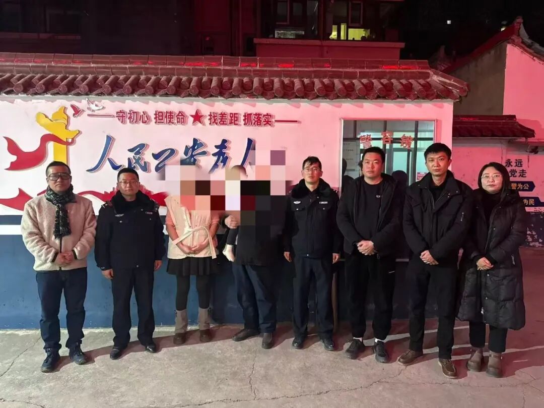 2岁“萌娃”溜出家门，一群“守护者”暖心接力……