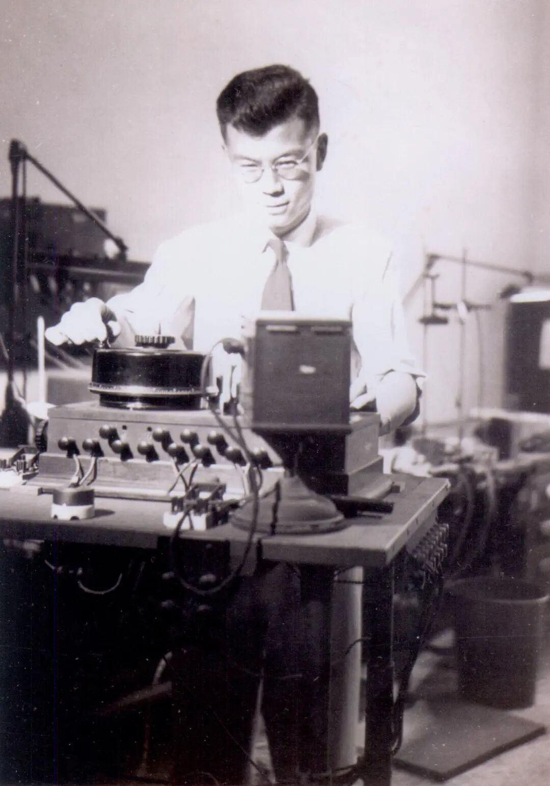 他用一篇有错误的论文，为学生上了特殊一课