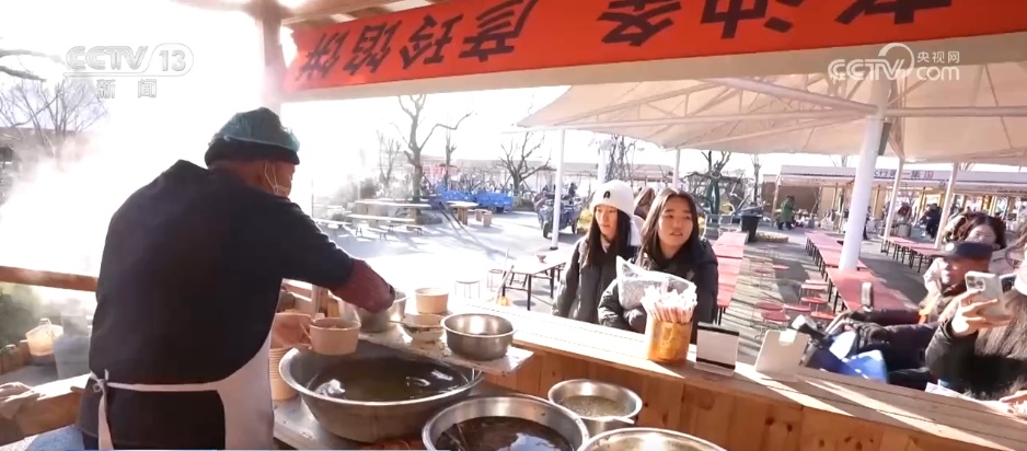 节日消费旺+市场活力足 元旦将至各地消费市场热潮涌动