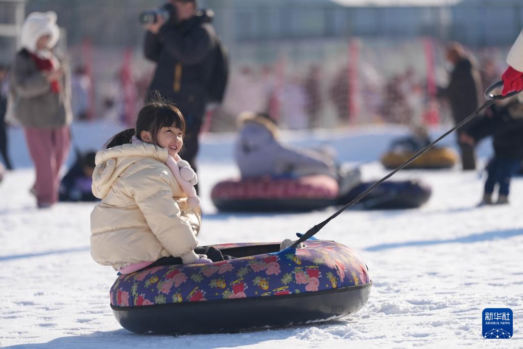 鸟巢冰雪欢乐多