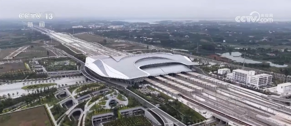 突破5万公里!中国高铁持续升级 突破5万公里!中国高铁持续升级