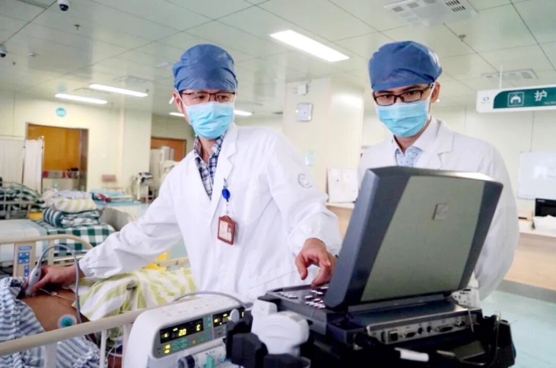 26岁女子加班时突然想吐，一查“酸中毒”，直接进了ICU！医生提醒