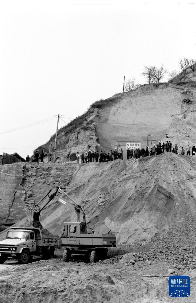 时光相册丨从信仰之路到幸福路的跨越