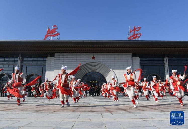 时光相册丨从信仰之路到幸福路的跨越