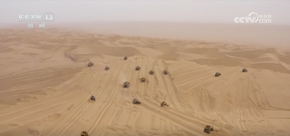 三年三跨越，创新高！流沙上建设光伏板 塔里木油田年发绿电突破20亿度