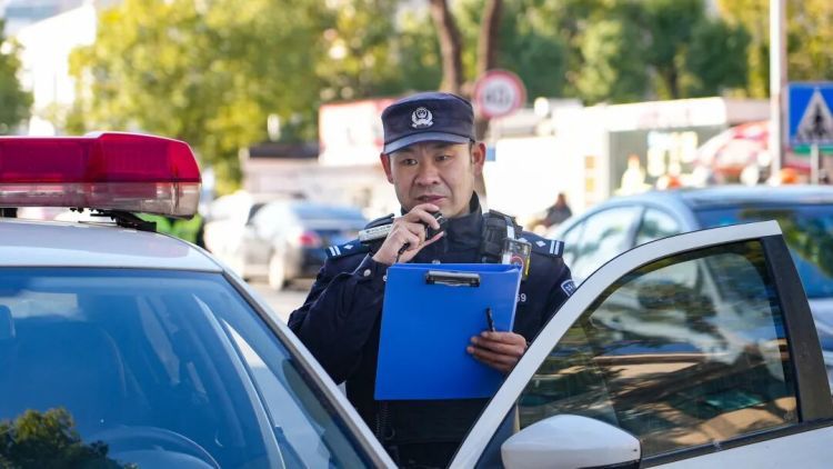 无畏逆行，他挽回了33条生命！