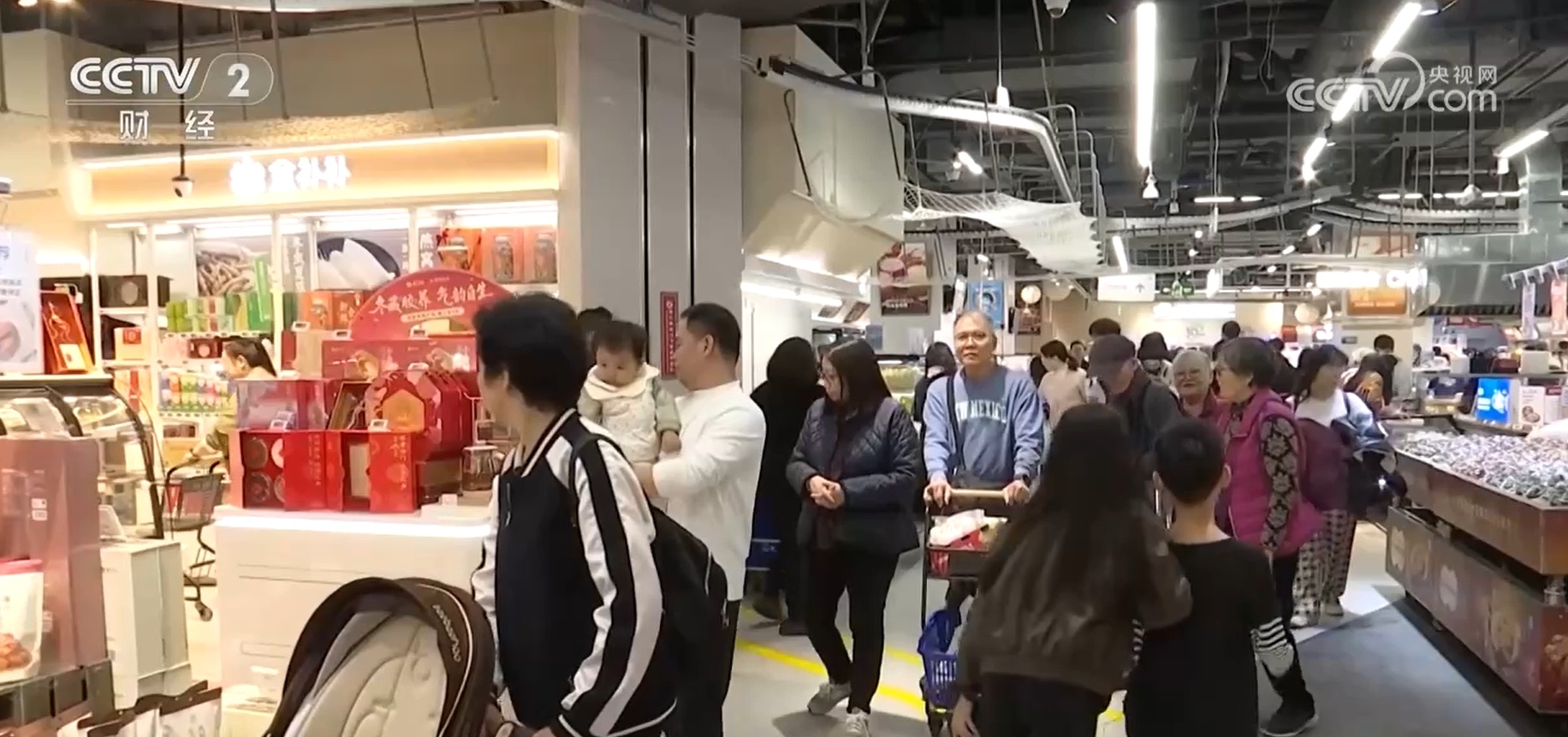 从文旅消费到衣食住行 从商超到大集 看各地节前消费市场红红火火