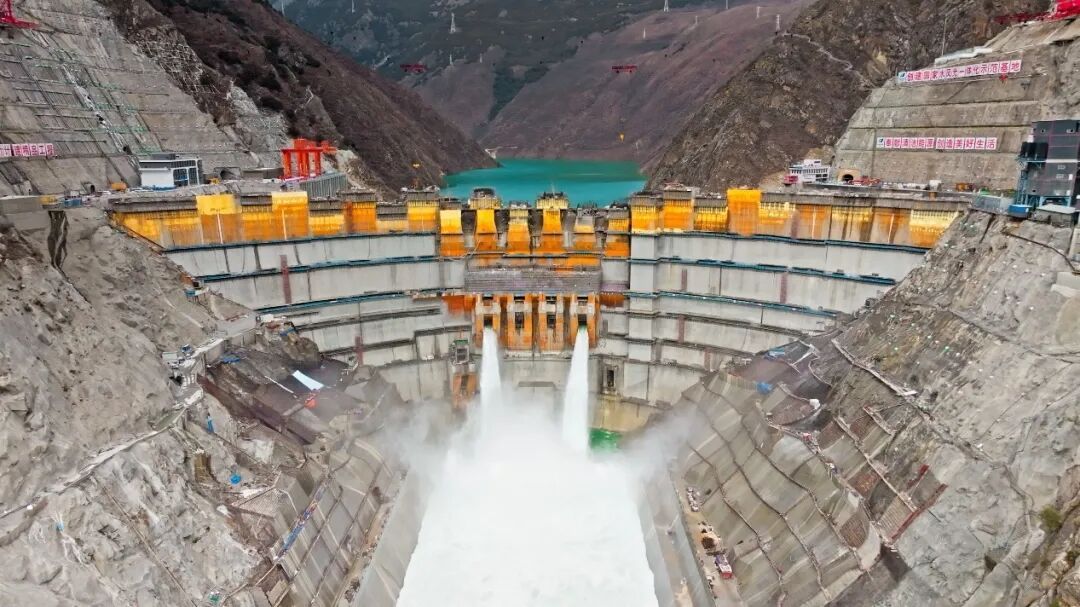 在川重大工程上新！叶巴滩水电站首批机组投产