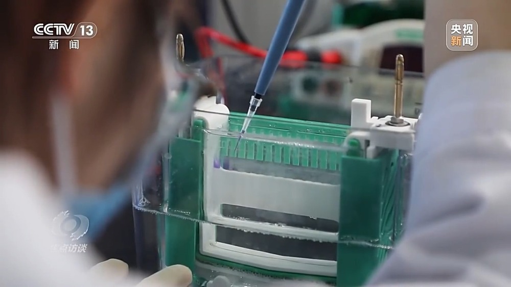 焦点访谈丨从实验室走向产业化 脑机接口让科幻照进现实