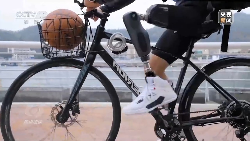 焦点访谈丨从实验室走向产业化 脑机接口让科幻照进现实