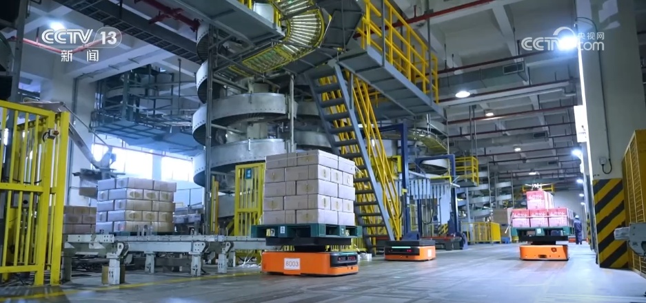 港口→工厂→仓库 “聪明”供应链丰富大湾区“双节”餐桌