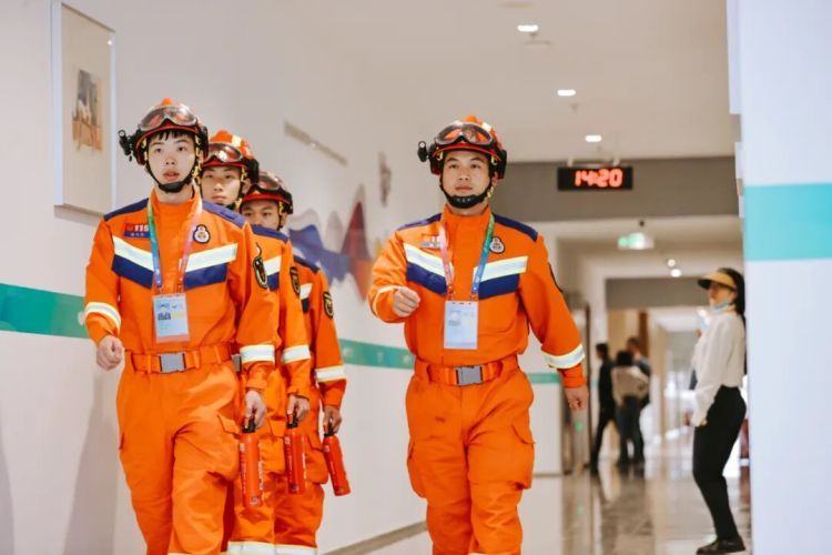 接了个电话，杭州男子突然“住院”！妻子却不意外：我支持