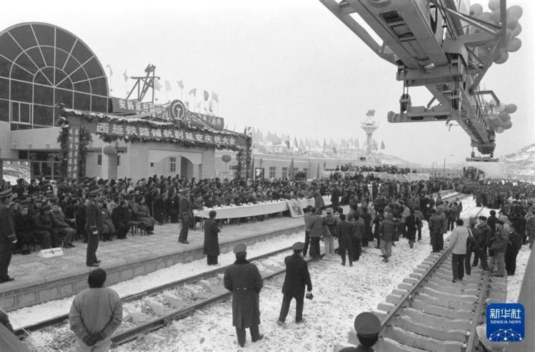 时光相册丨从信仰之路到幸福路的跨越