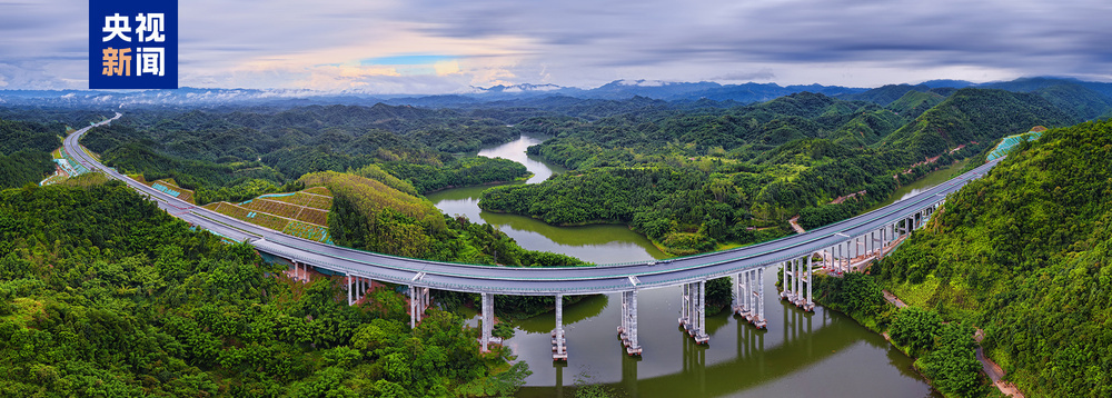 广东阳信高速今日通车 半年内车辆免费通行