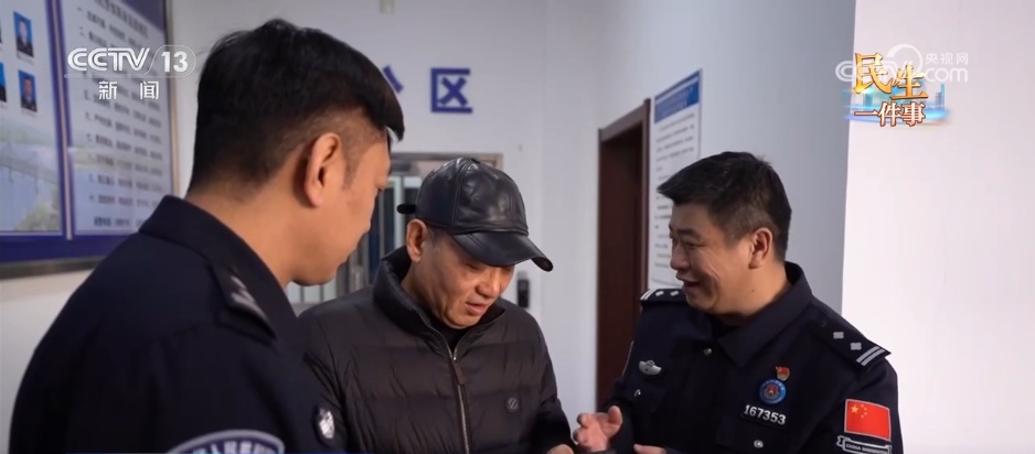 从数天等待到立等可取 居住证的速度变革书写民生“温度答卷”