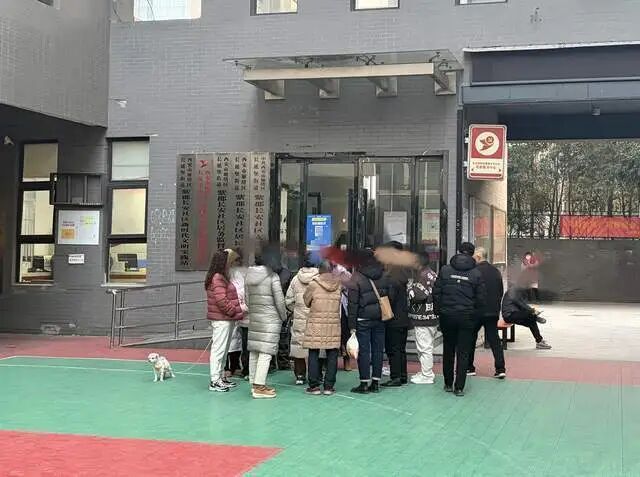 西安一小区电梯发生故障致1人坠亡，官方通报：已成立调查组开展调查工作