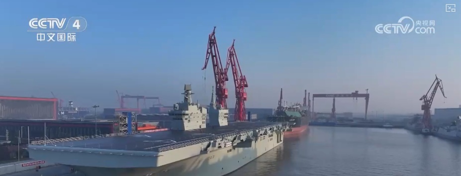 新装备、新突破！新域新质作战力量比重提升 中国军队新质战斗力加速生成