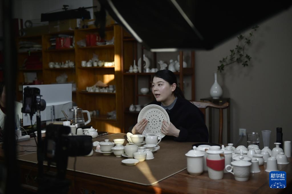 河北曲阳:定瓷窑火焕新机 河北曲阳:定瓷窑火焕新机