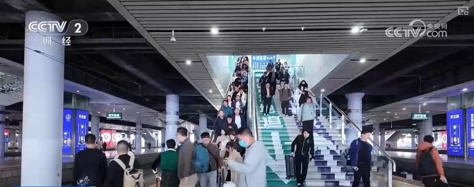 新年临近交通部门推出精细化保障措施 服务旅客更舒心、更便捷出行