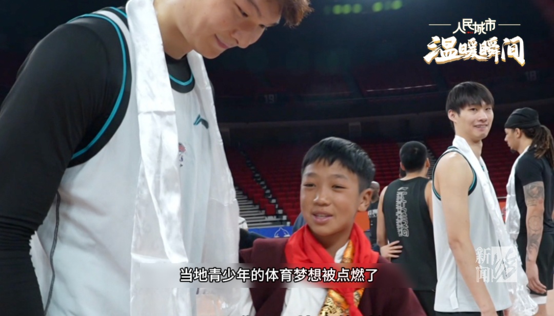 上海寒冷深夜，惊心动魄的8分钟！在场三人身份确认了