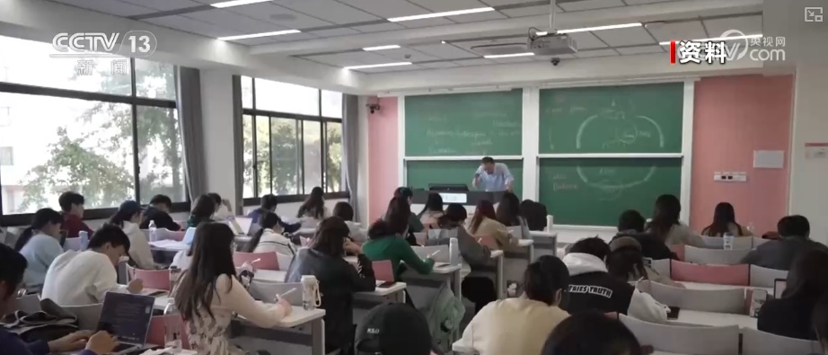 培养高层次复合型人才 “博士+硕士”双学位项目试点设置坚持“少而精”