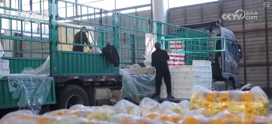 元旦假期“米袋子”“油瓶子”“菜篮子”供应物丰价稳、市场购销两旺