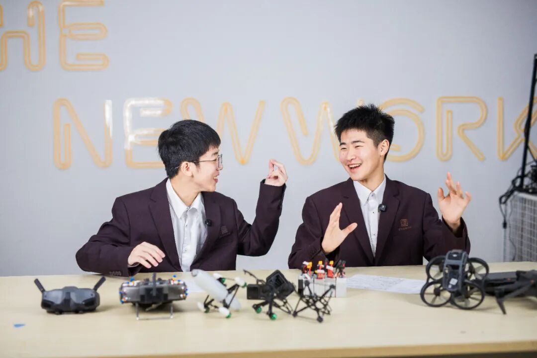 358.36公里/小时!天津高中生刷新世界纪录! 358.36公里/小时!天津高中生刷新世界纪录!