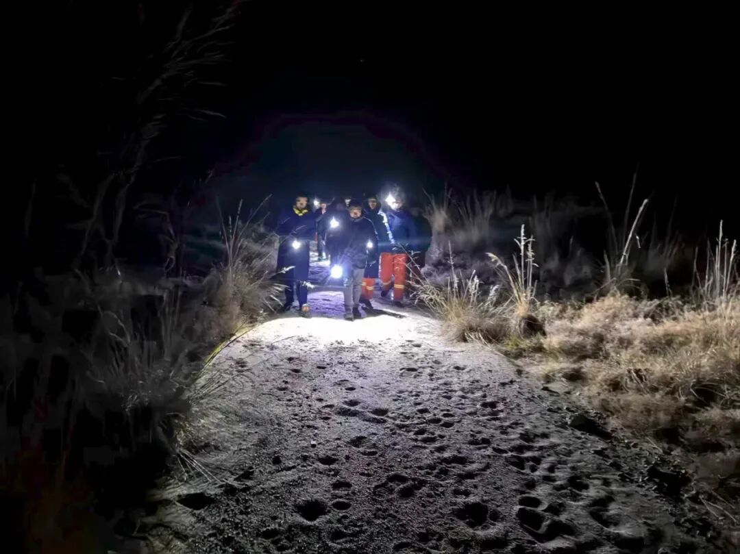 进山采样时失联,两名研究生被安全救出! 进山采样时失联,两名研究生被安全救出!
