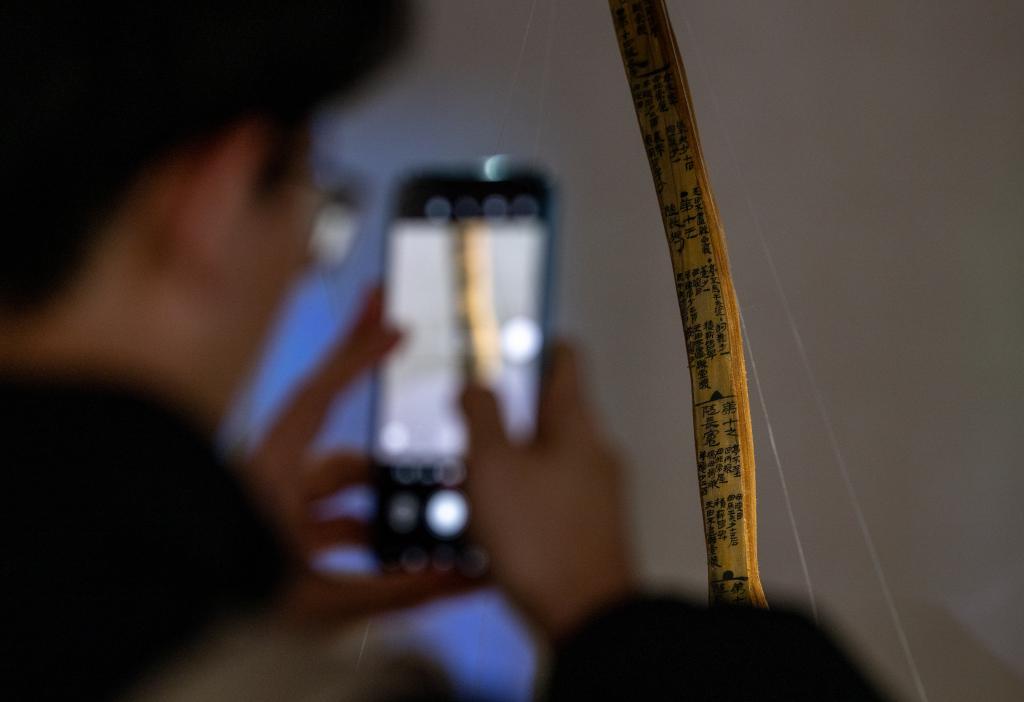 “简”读居延 看汉简中跨越两千年的边塞故事 “简”读居延 看汉简中跨越两千年的边塞故事