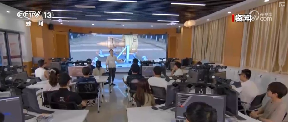 培养高层次复合型人才 “博士+硕士”双学位项目试点设置坚持“少而精”