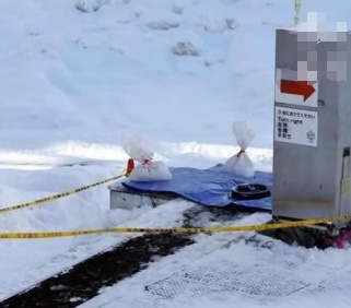 悲剧！日本滑雪场自动人行道夹死5岁男孩！手臂遭卡40分钟后被救出
