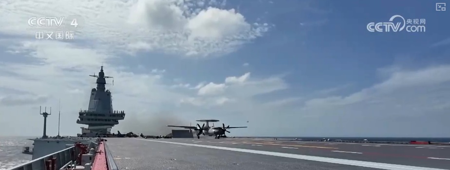 新装备、新突破！新域新质作战力量比重提升 中国军队新质战斗力加速生成