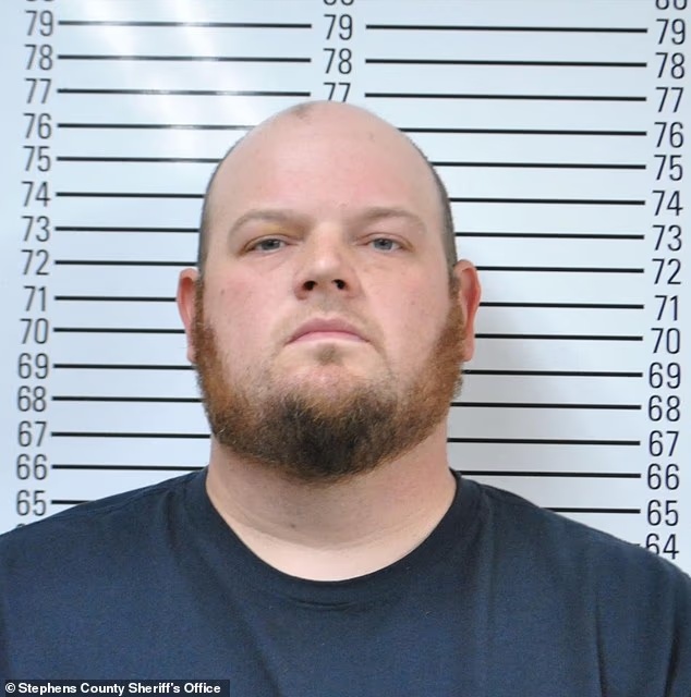 美国74岁奶奶五次战胜癌症，被邻居试枪时的流弹击中身亡