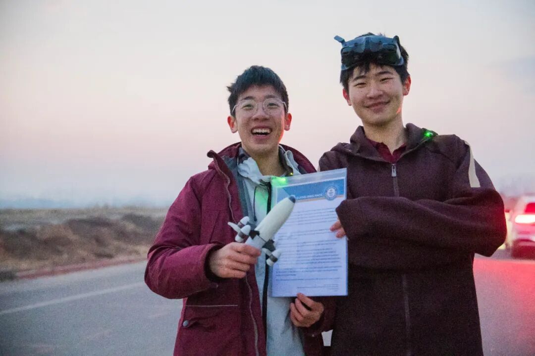 358.36公里/小时!天津高中生刷新世界纪录! 358.36公里/小时!天津高中生刷新世界纪录!