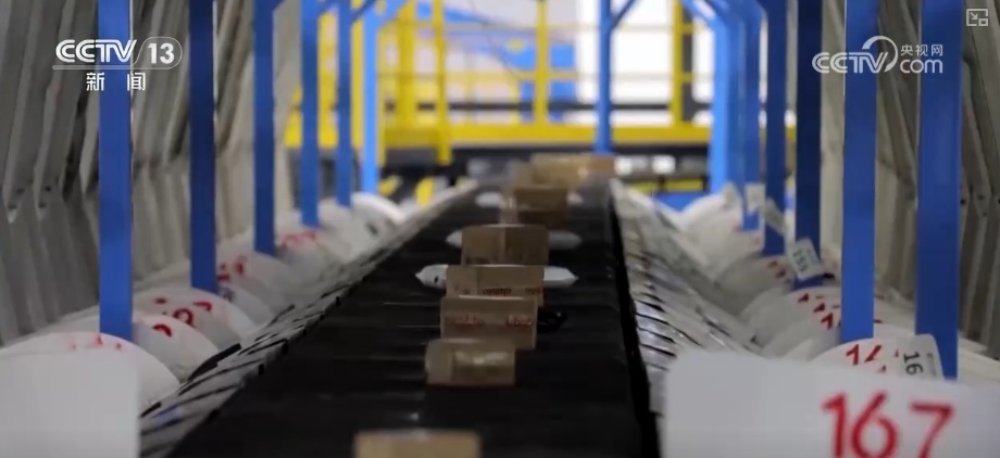 多角度透视前11个月物流运行“成绩单” 需求稳增、结构优化、效率提升态势凸显 多角度透视前11个月物流运行“成绩单” 需求稳增、结构优化、效率提升态势凸显